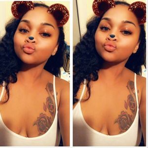 Meet your Posher, Carnetta